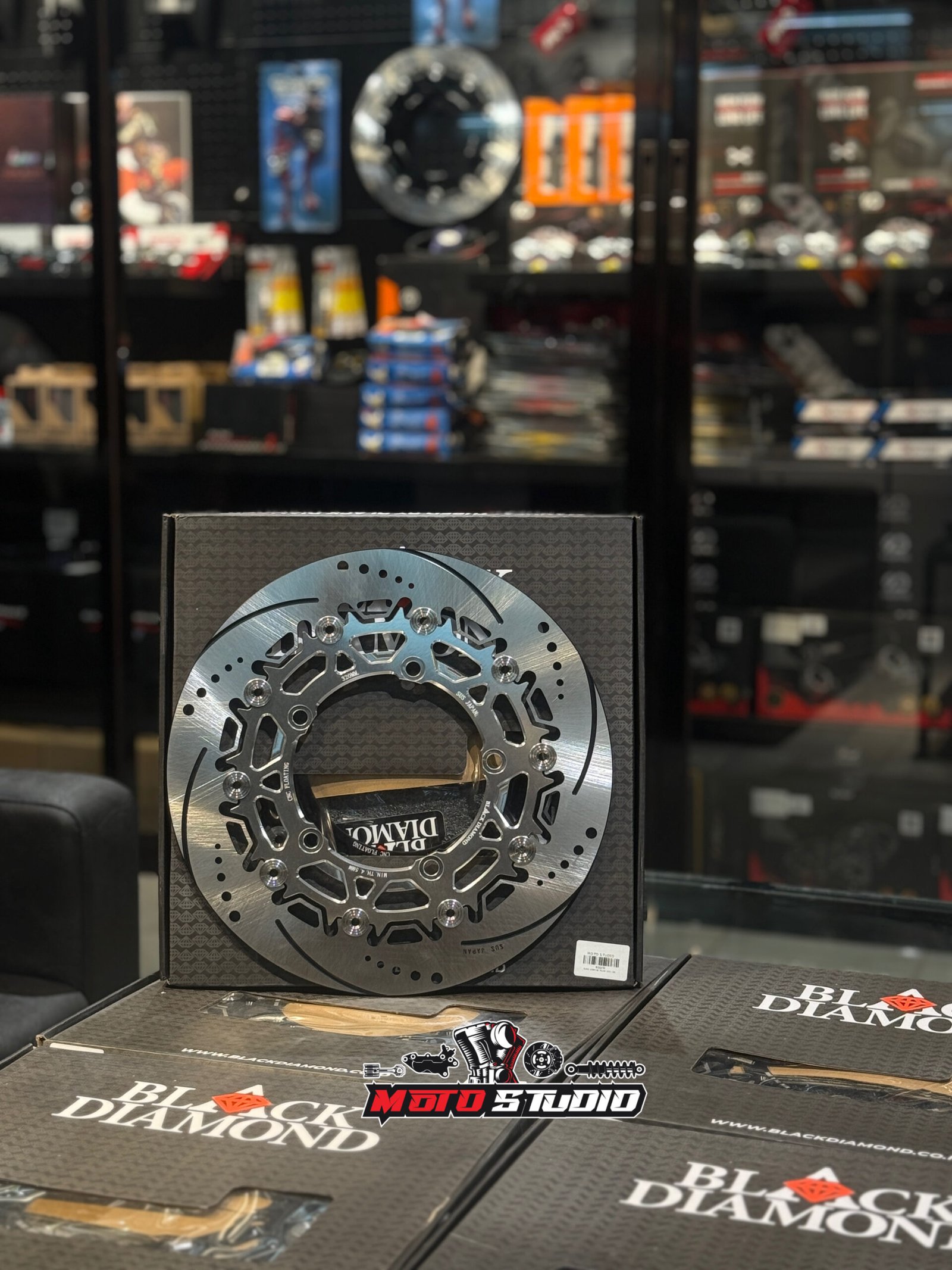 Black Diamond Front 320mm Floating Brake Disc – Yamaha R15